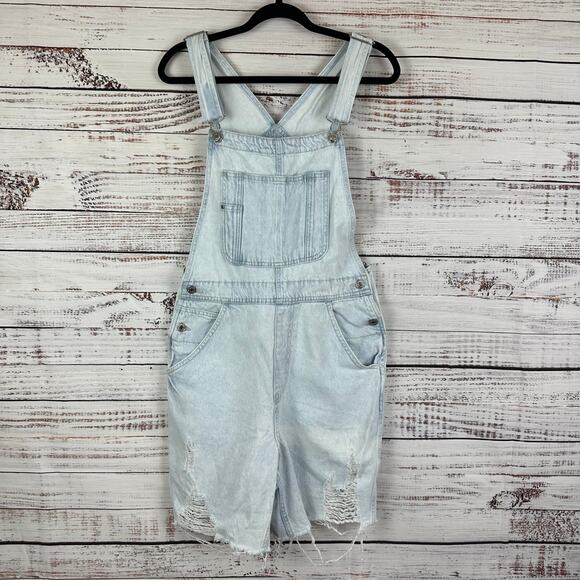Womens H&M & Denim Light Wash Distressed Ripped Carpenter Bib Jean Overalls Sz M - Picture 1 of 7